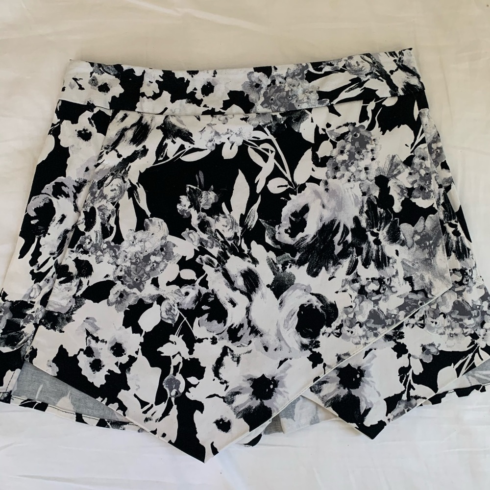 Aqua floral skort